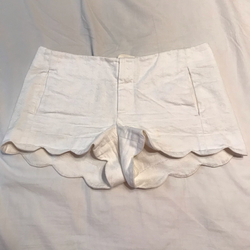 Lilly Pulitzer Anchor Embroidered Scallop Hem Patti Short